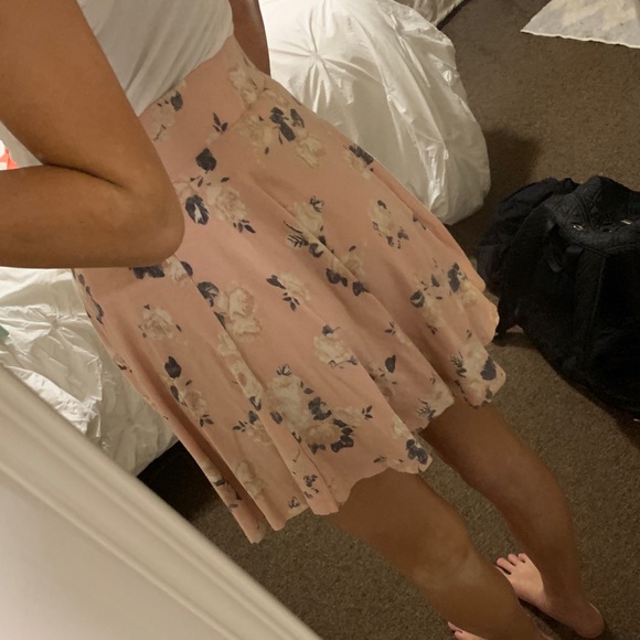 Pink skater skirt floral - Picture 3 of 4